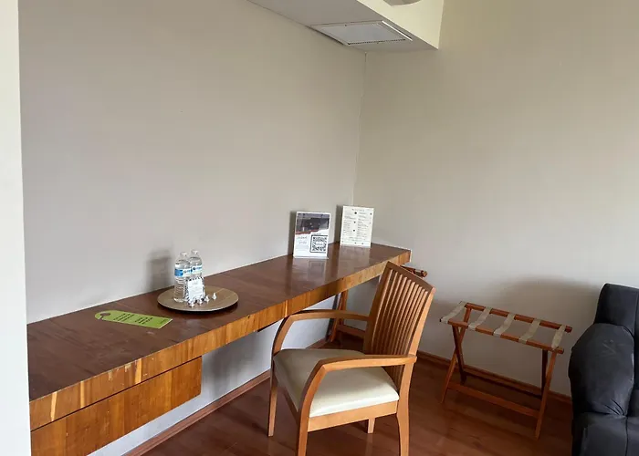 Lombardo Hotel