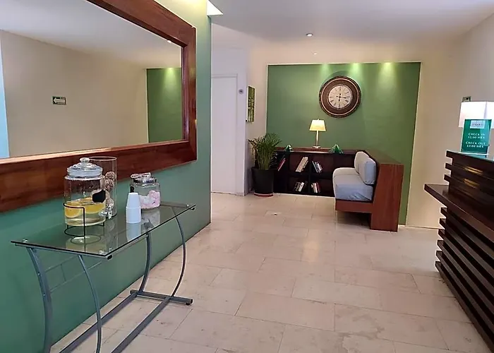Lombardo 4* México DF
